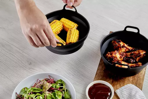 Set Of 2 Round Foldable Silicone Trays 16 Set Of 2 Round Foldable Silicone Trays - Image 14